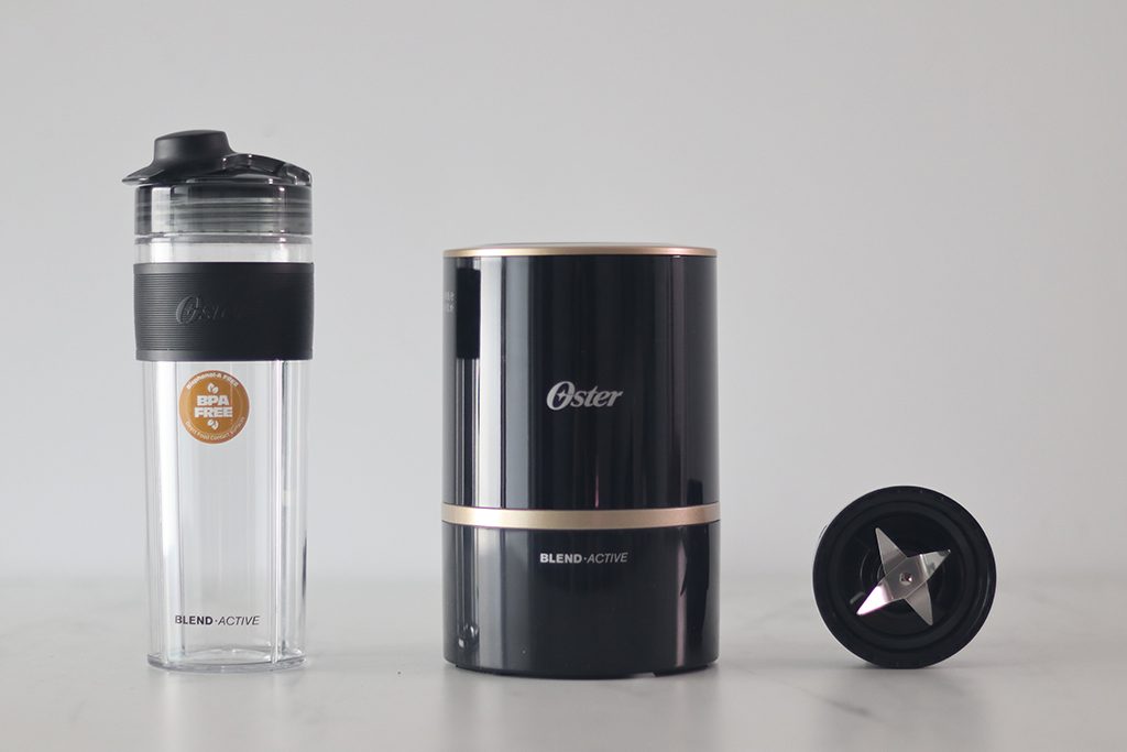 BLST120BBK - Oster, Blend Active Black&Gold / เครื่องปั่นน้ำผัก-ผลไม้Osterรุ่น Blend Active