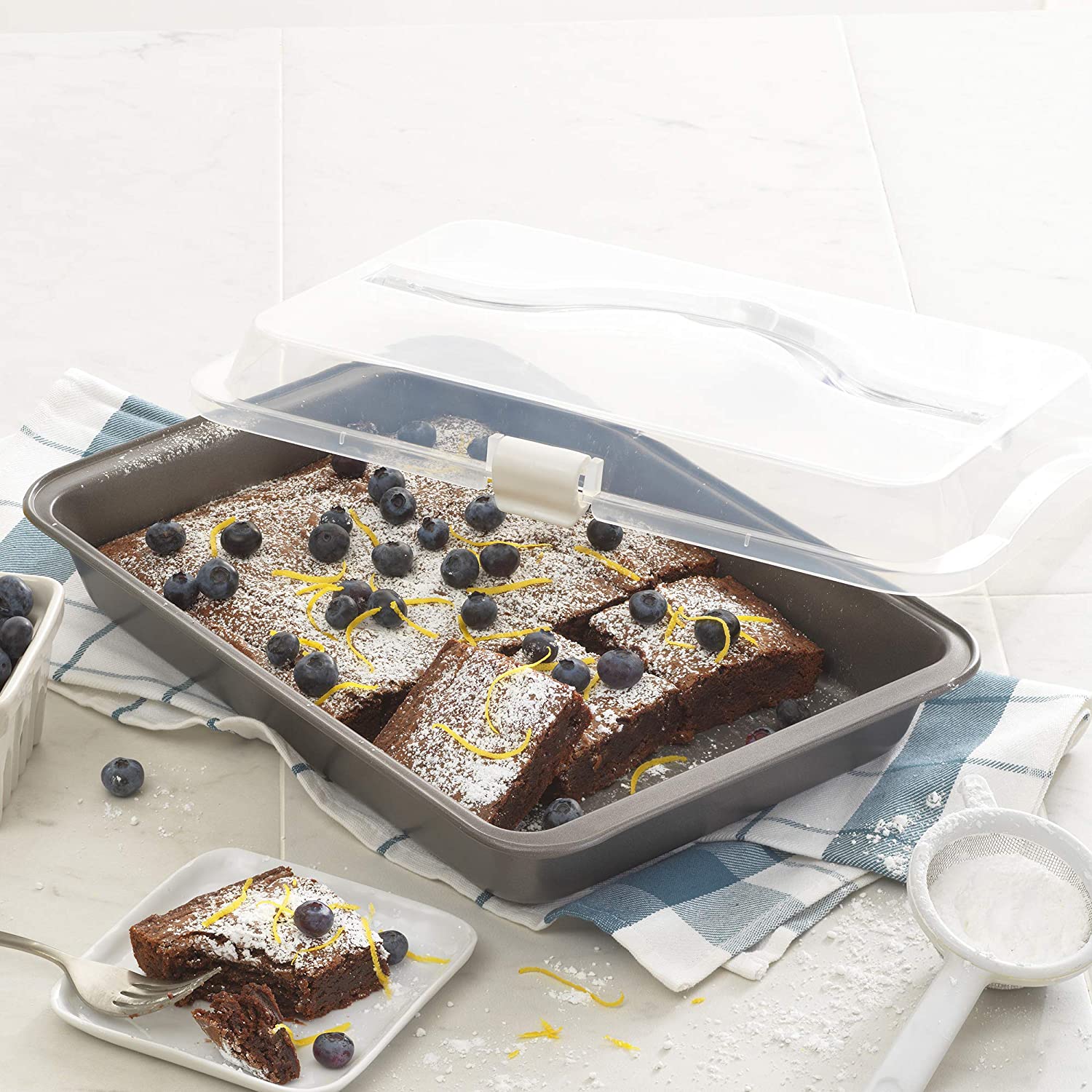 GoodCook 9 x 13 In. Covered Non-Stick Cake Pan GoodCook 9 x 13 In. Covered Non-Stick Cake Pan