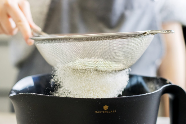 MCSS180 - MC SIEVE 18CM FINE MESH ROUND Stainless STEEL กระชอนสเตนเลสมาสเตอร์คลาส 18 cm